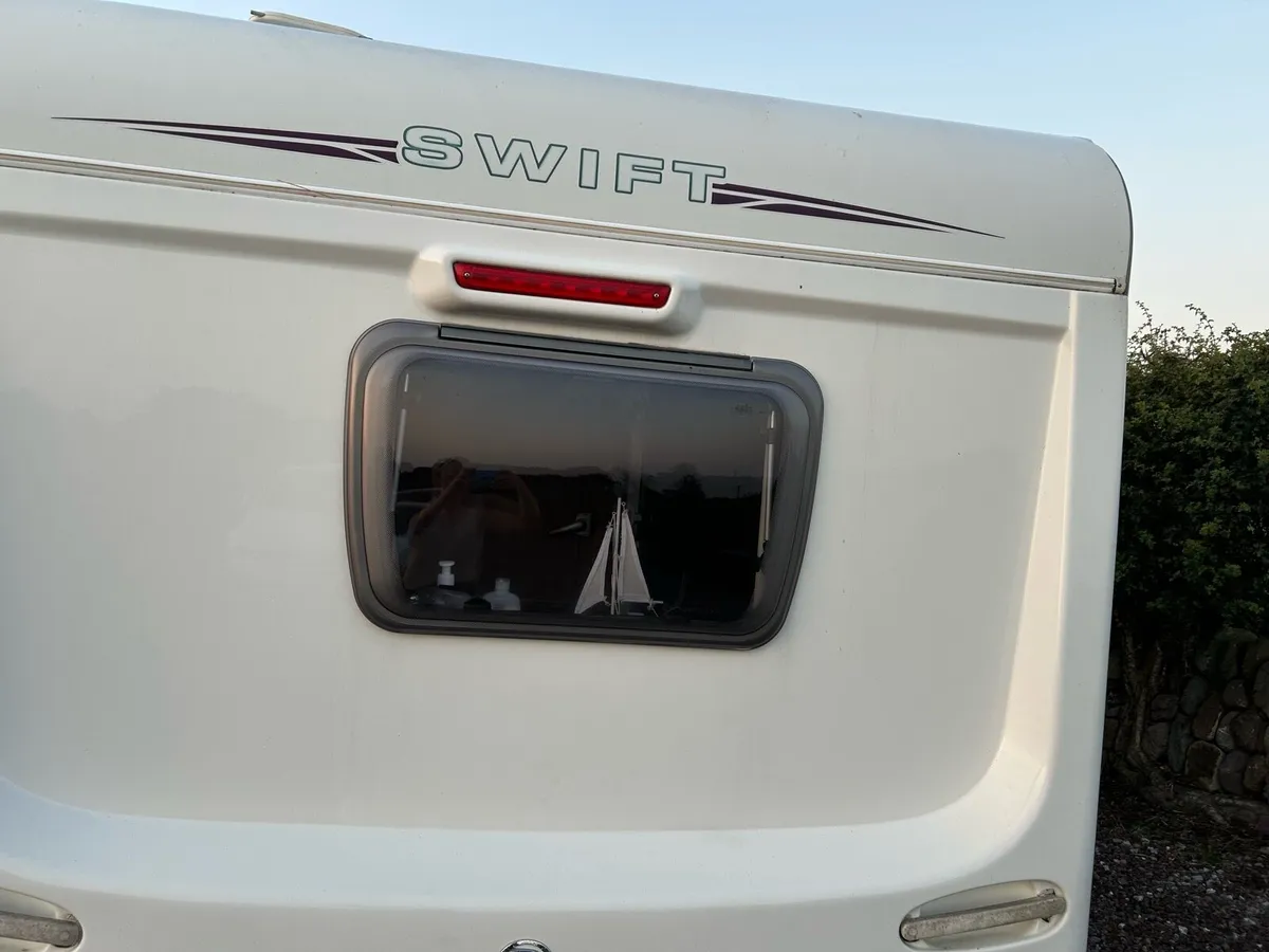 Caravan - Image 3