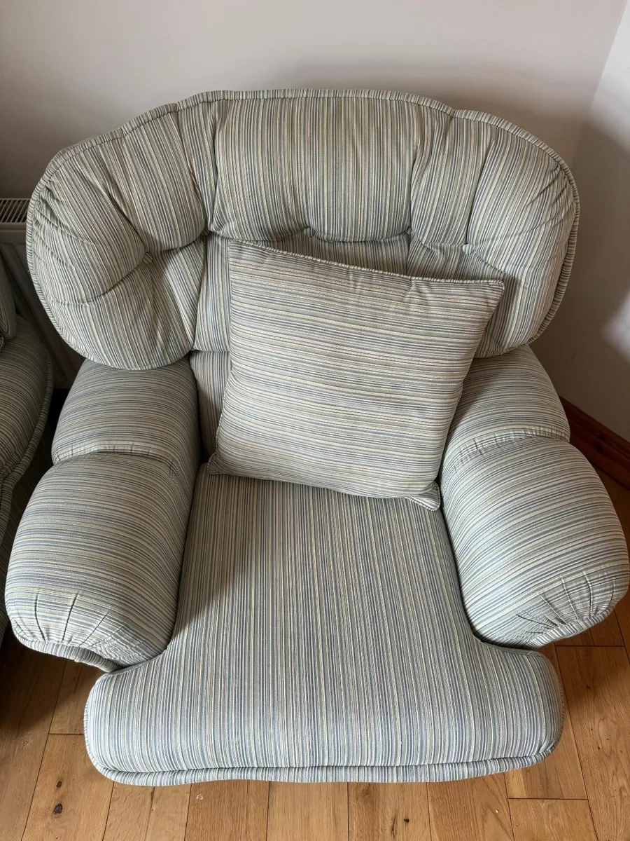 2x Arm Chairs - Rare Use & Pristine Condition - Image 2