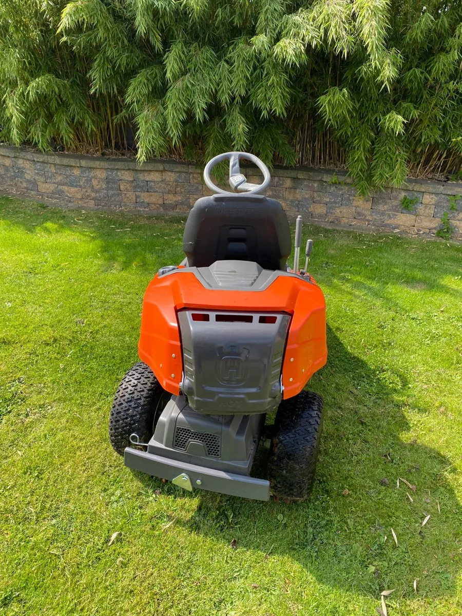 Ride on mower - Image 4