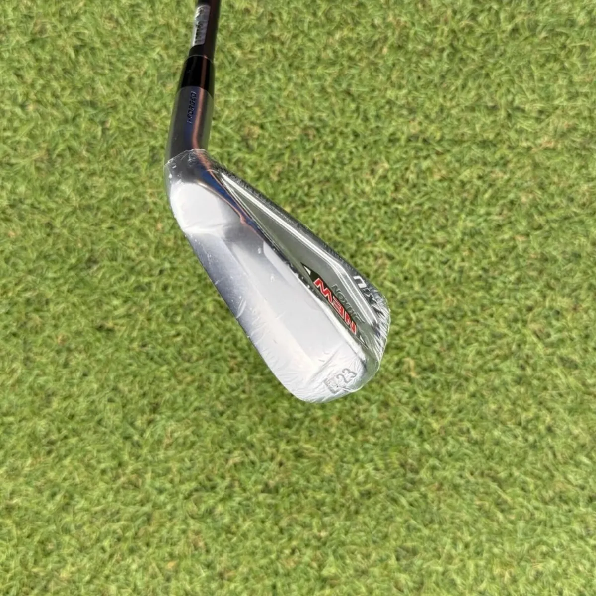 NEW SRIXON ZXiU UTILITY #4 IRON 23° / REGULAR - Image 4