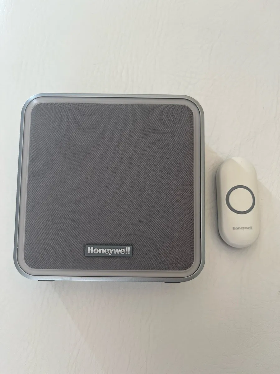 Honeywell Wireless Doorbell - Image 1