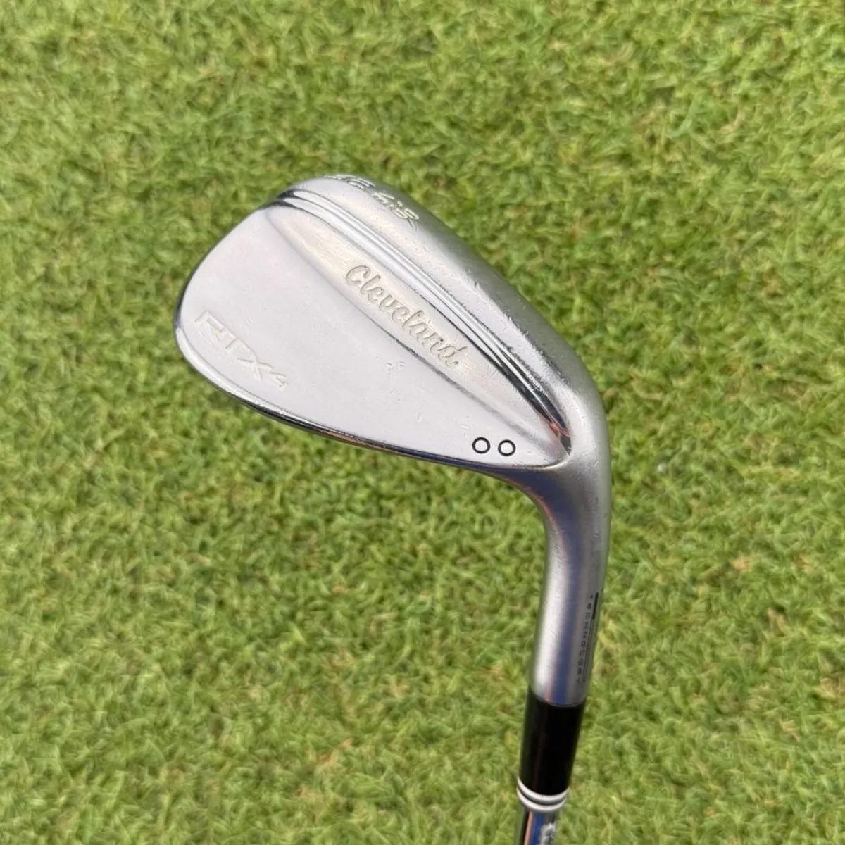 CLEVELAND RTX4 WEDGE AW 52°.10.MID / STIFF - Image 2