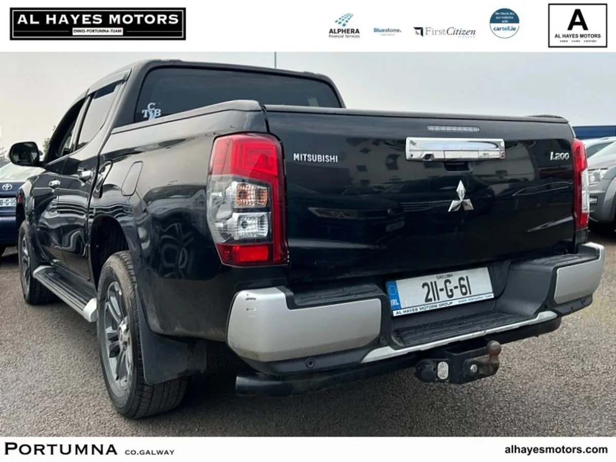 Mitsubishi L 200 Automatic Instyle 6AT 4DR - Image 2