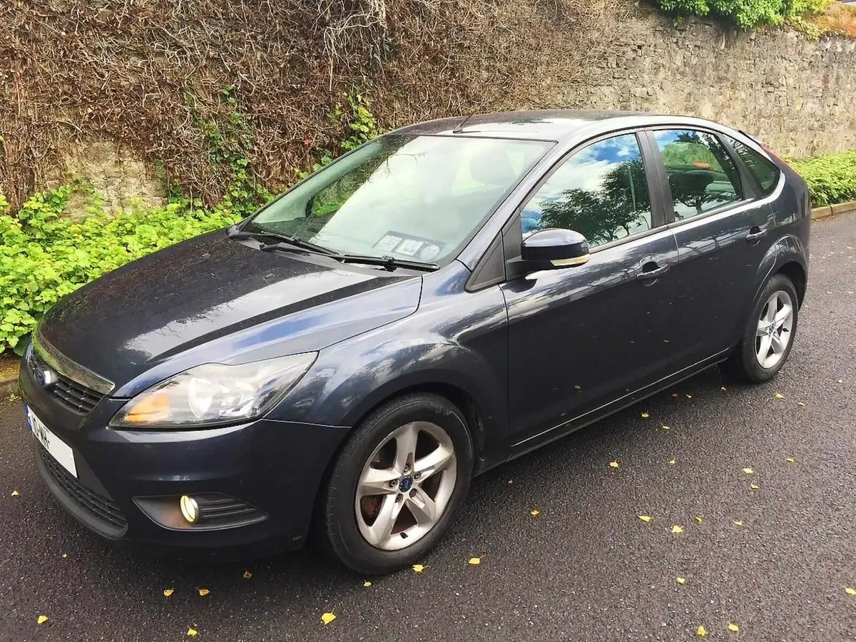 Ford Focus 2010 - Image 1
