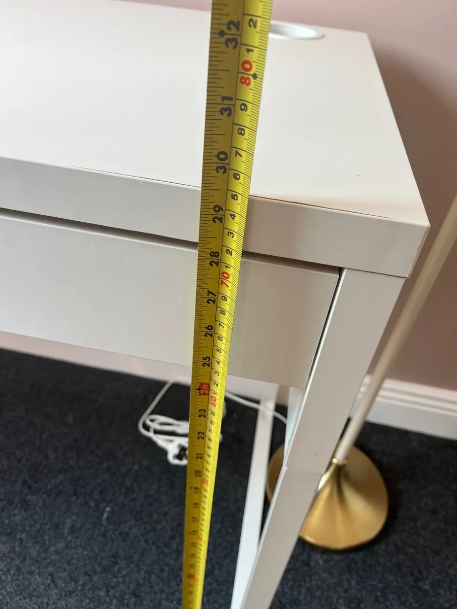 Desk - Image 3