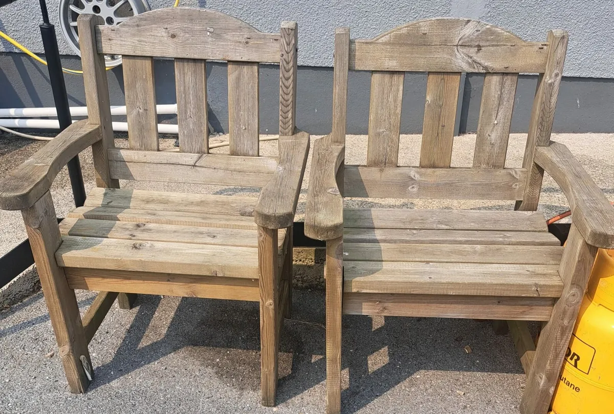 2 x chairs - Image 1