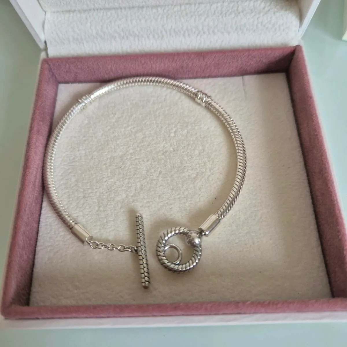 Pandora bracelet T-bar excellent condition - Image 3
