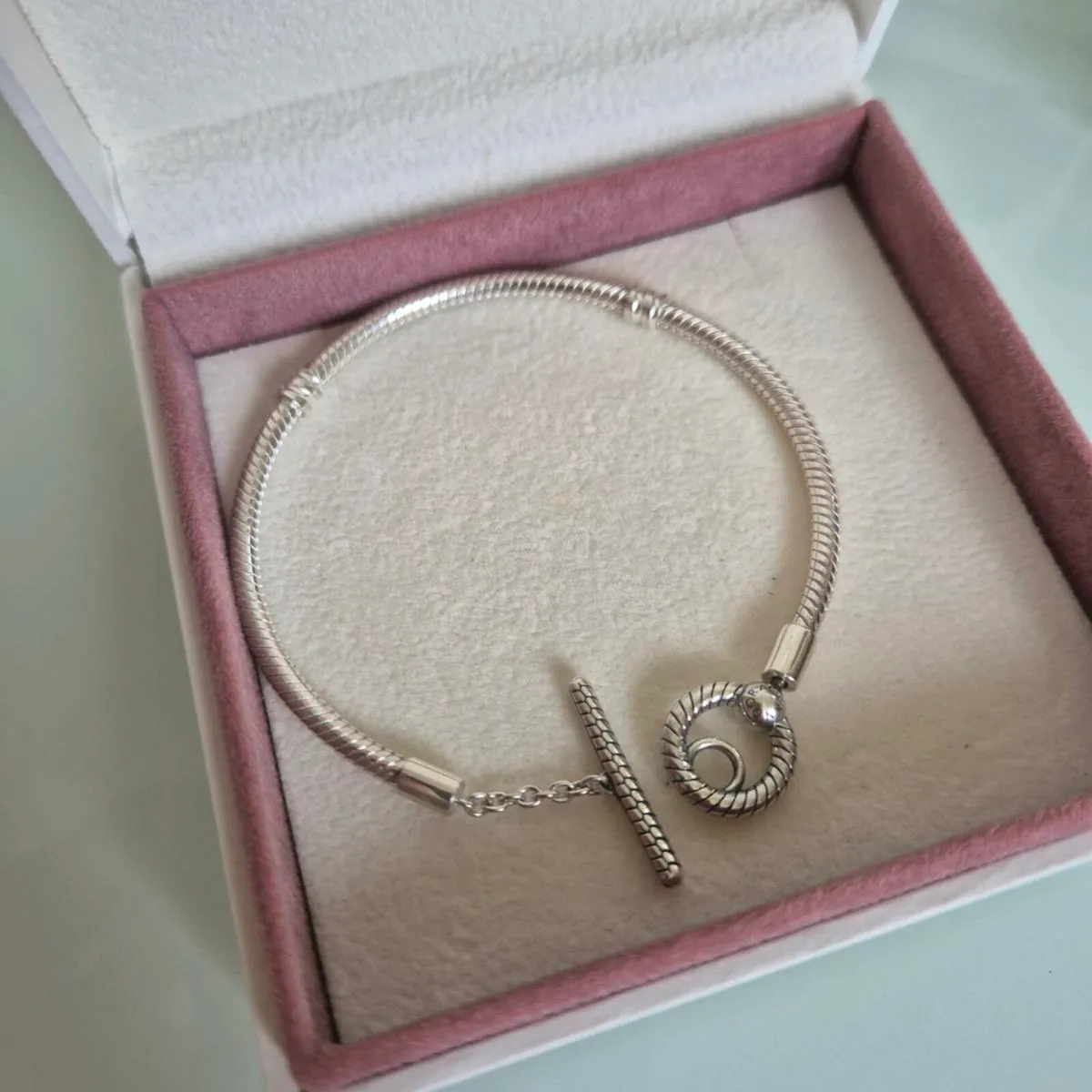 Pandora bracelet T-bar excellent condition - Image 4