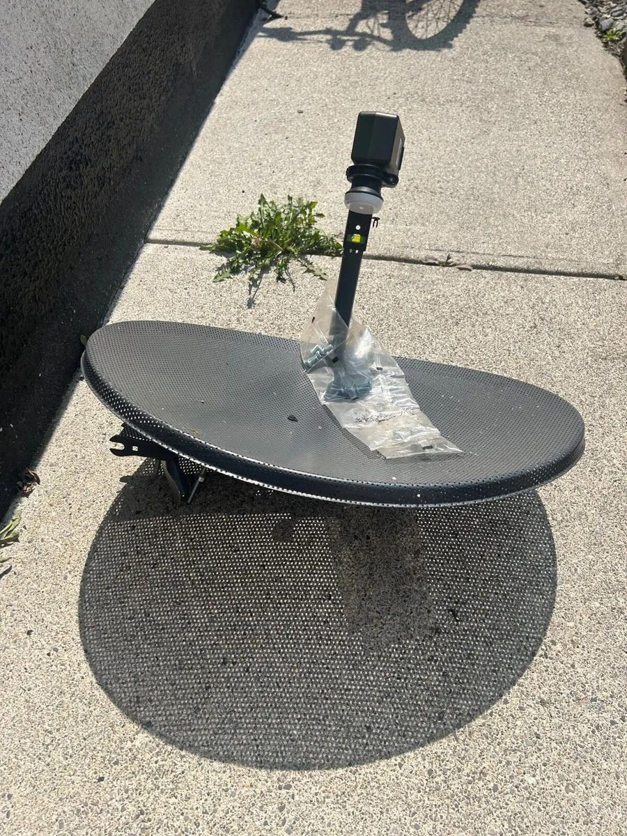 Satellite dish - Image 2