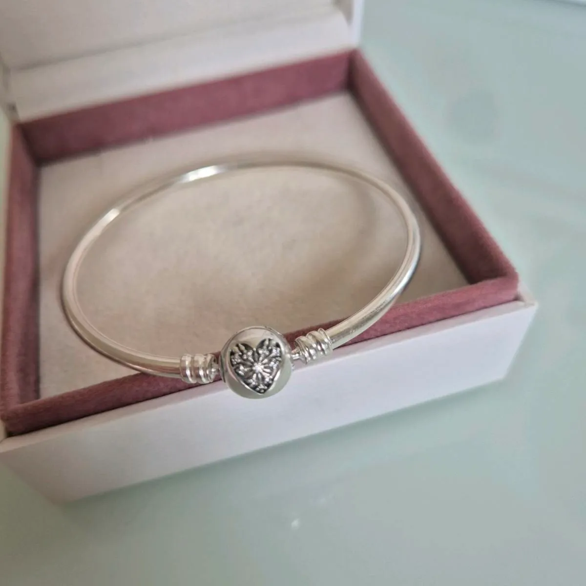 Pandora bangle bracelet moments heart of winter - Image 3