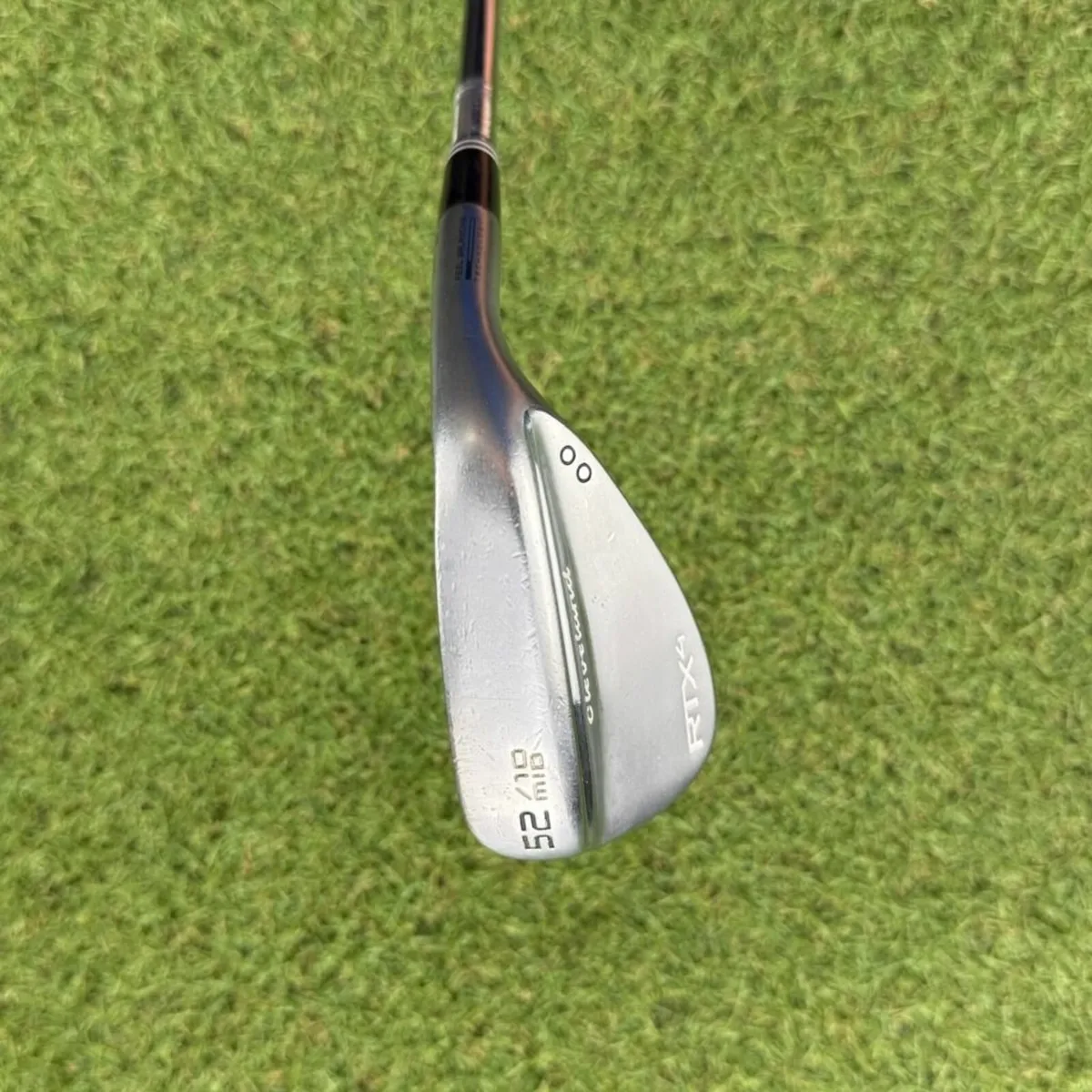 CLEVELAND RTX4 WEDGE AW 52°.10.MID / STIFF - Image 4