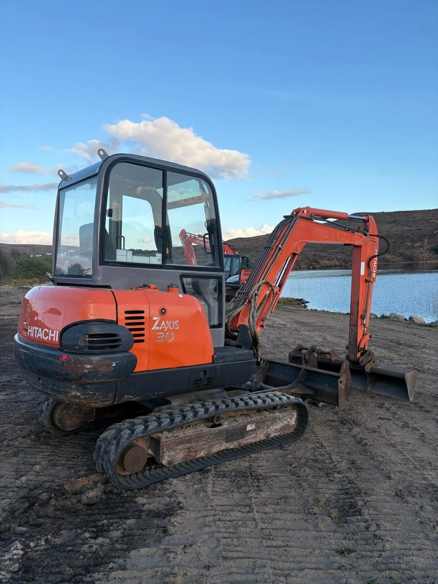 2008 hitachi zx30 low hrs - Image 1
