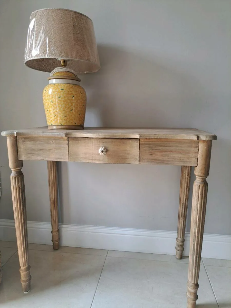 Console Table - Image 2