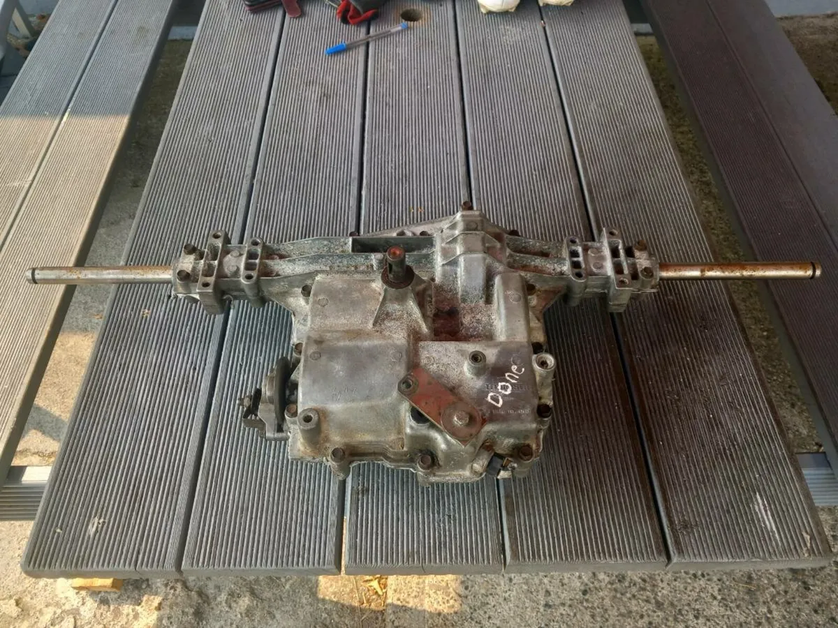 Castlegarden/peerless manual gearbox for sale - Image 1