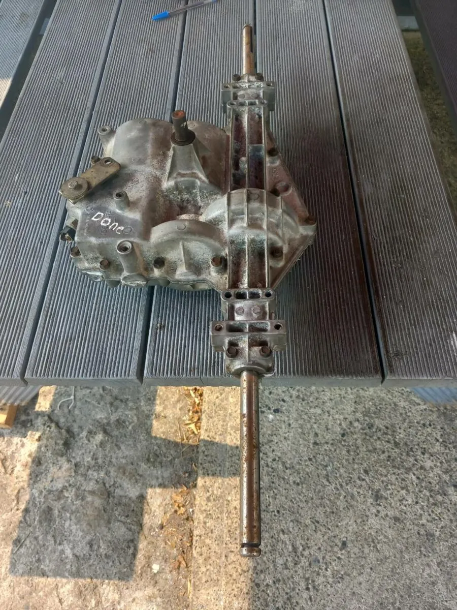 Castlegarden/peerless manual gearbox for sale - Image 2