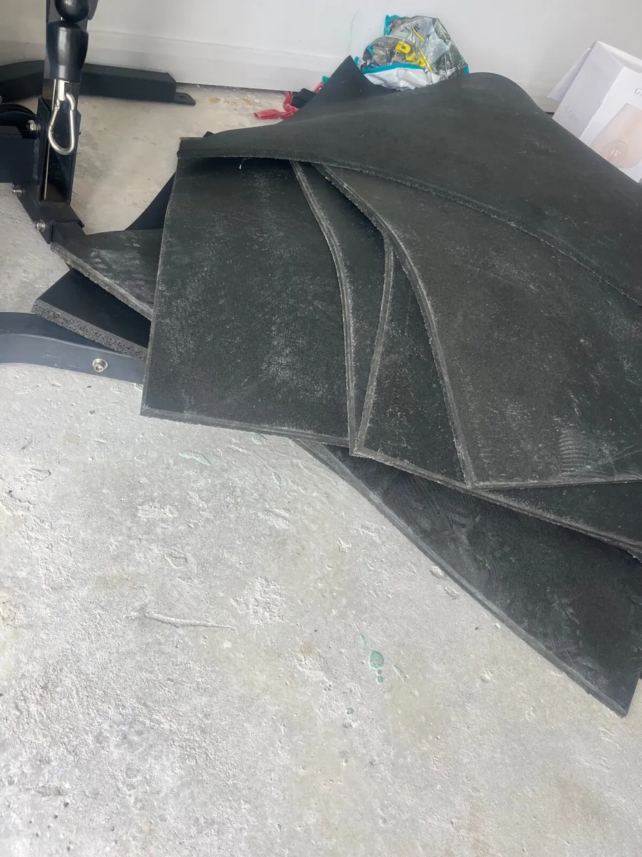 Gym flooring - Image 1