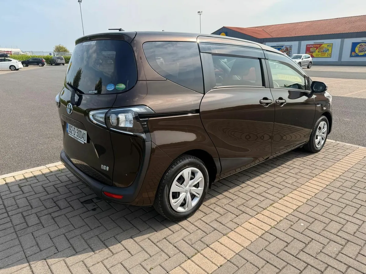 Toyota Sienta HIGHLINE Only 63K KMS - Image 3