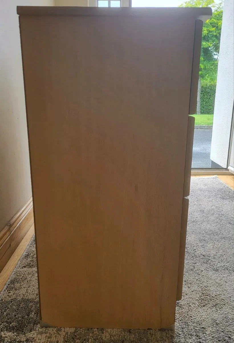 Dresser - Image 3