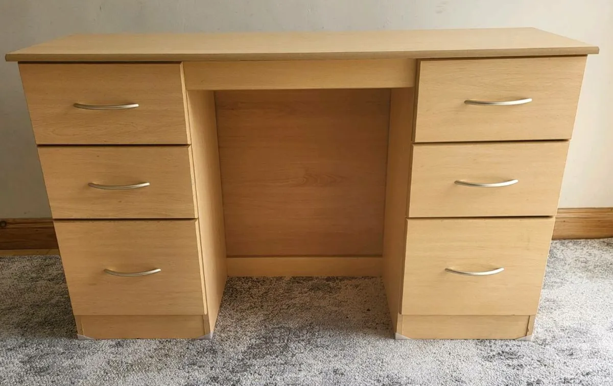 Dresser - Image 1