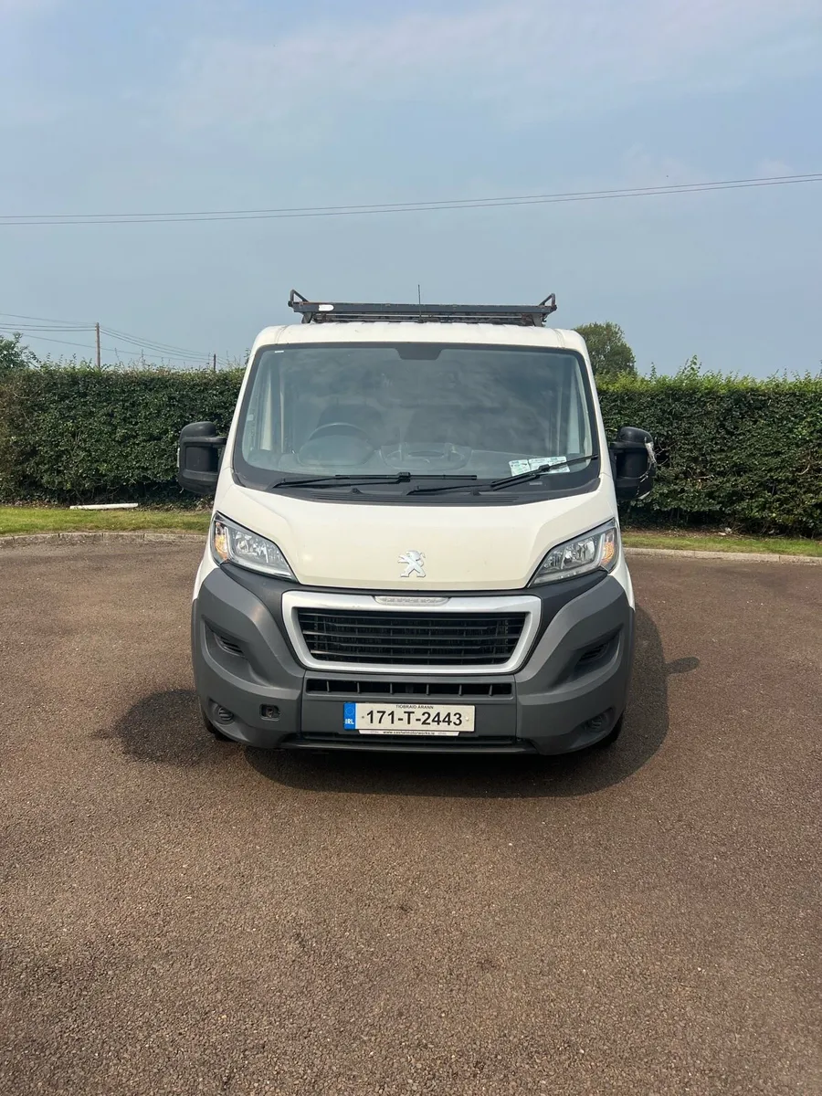 2017 Peugeot Boxer - Image 2