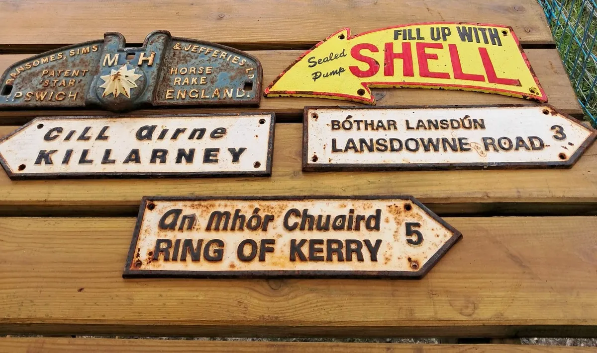 Cast iron heavy vintage signs - Image 1