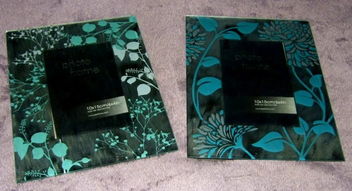 BNWT Harrods Vintage Glass Photo Frames - Image 3