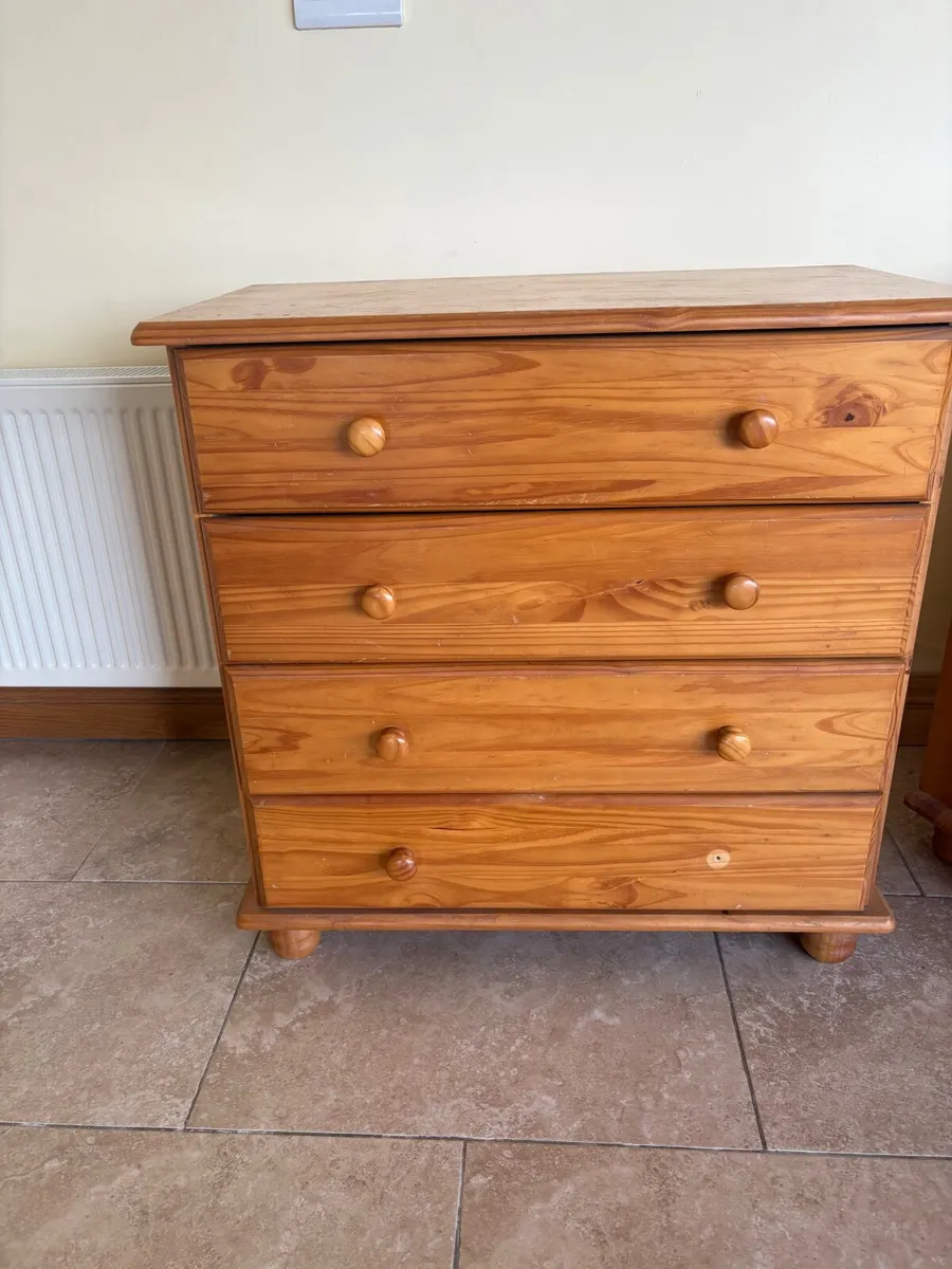 Chest of drawers - Image 1