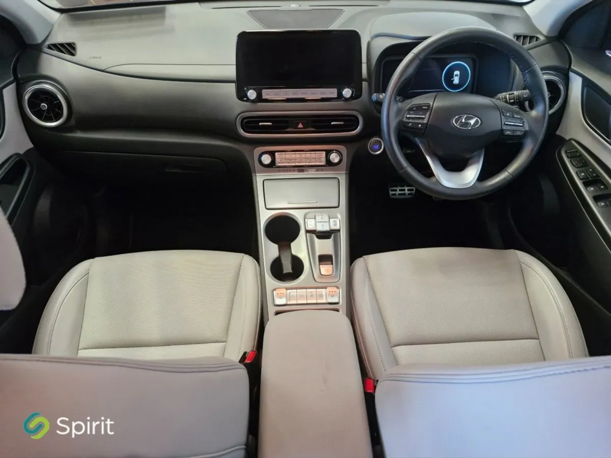 Hyundai Kona Kona EV Premium 64 kWh  call Jonatha - Image 4