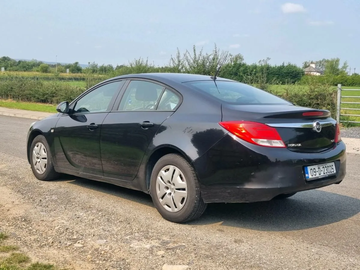 Opel Insignia AUTOMATIC - Image 4