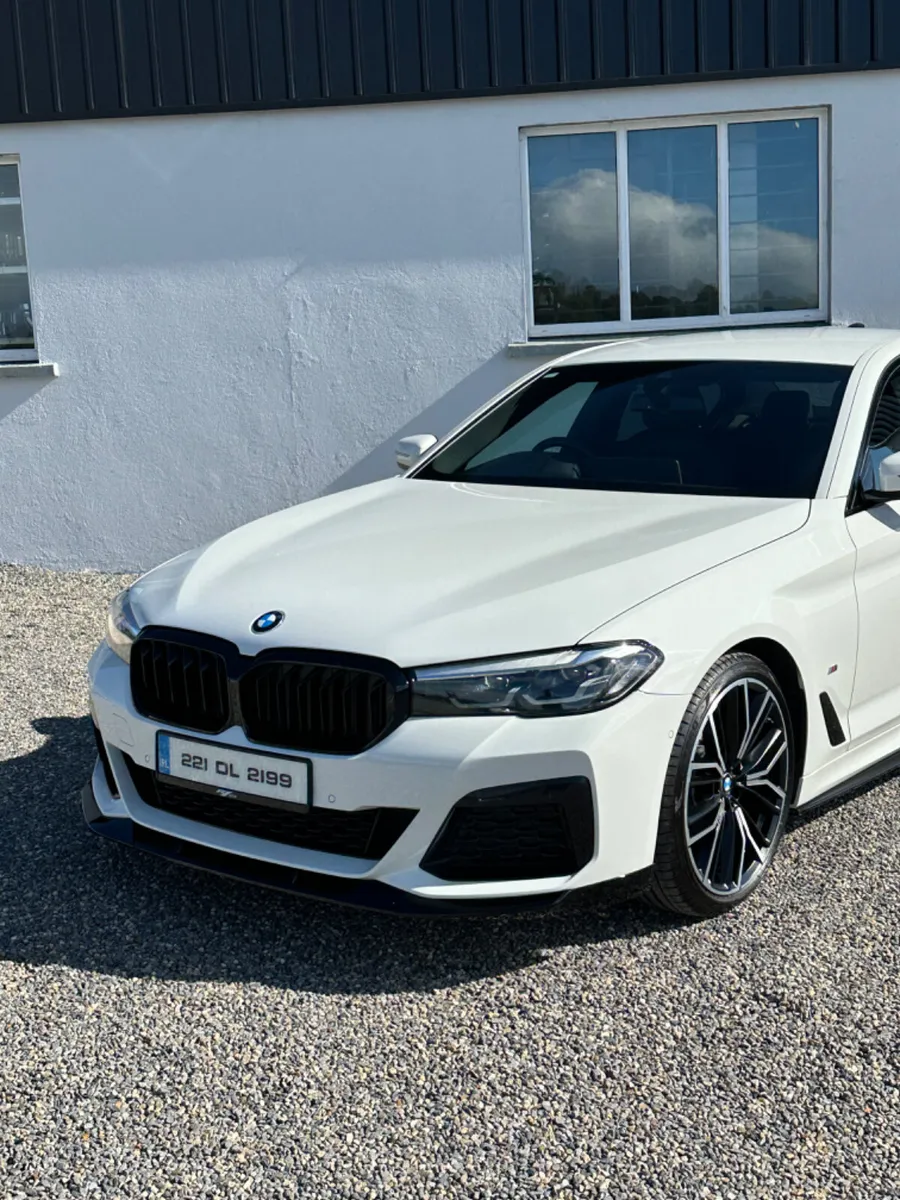 2022 BMW 520D MSPORT MPERFORMANCE - Image 2