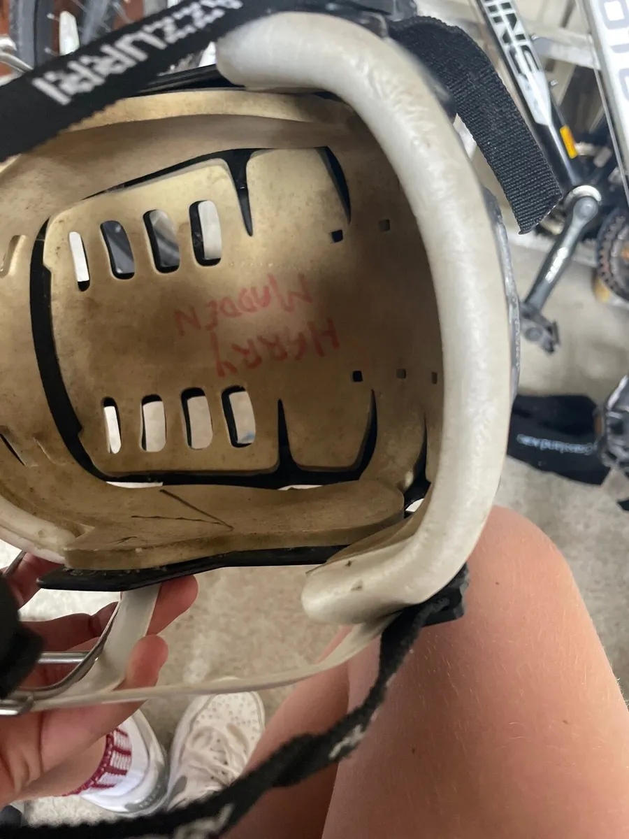 Azzurri helmet - Image 3