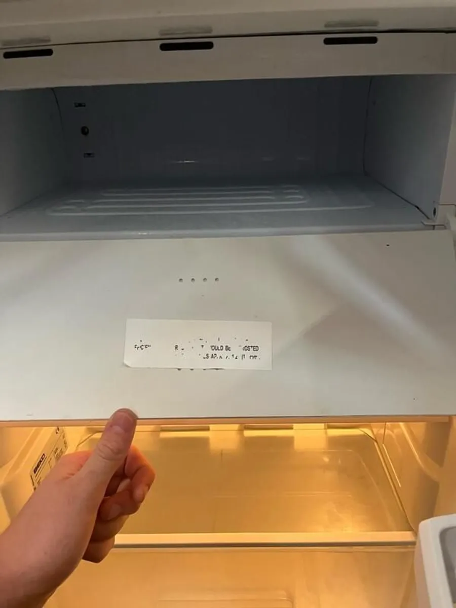 Undercounter fridge - Image 2