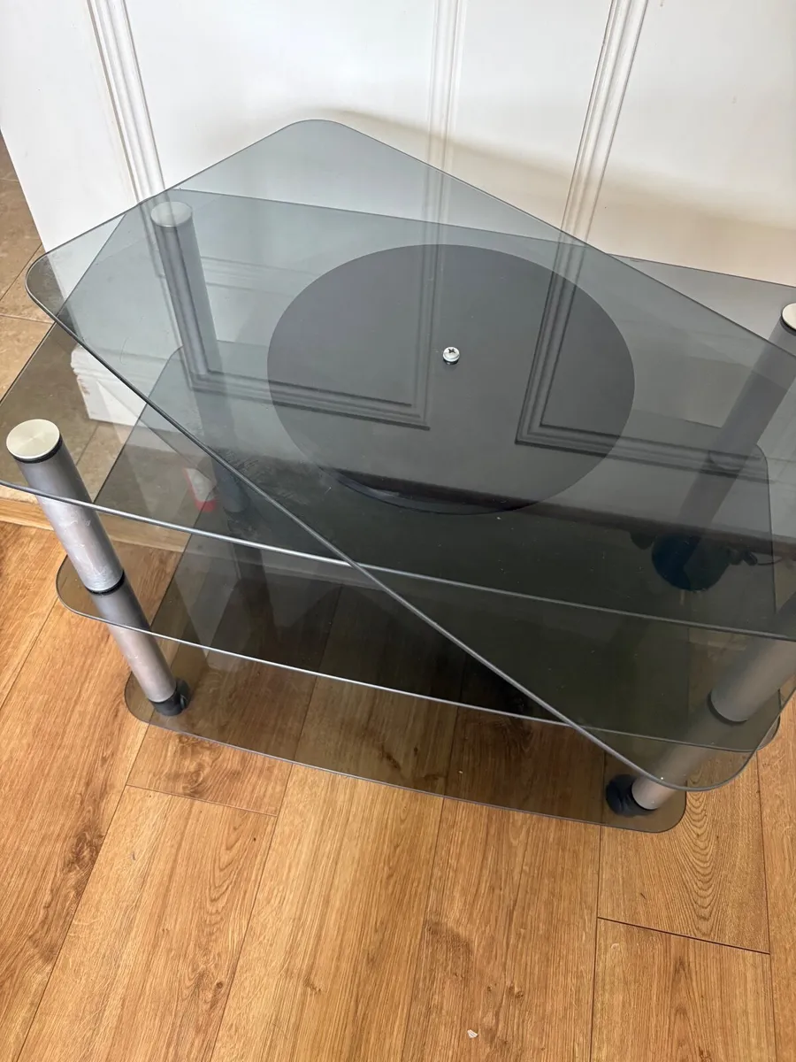 TV units & 2 - Image 3