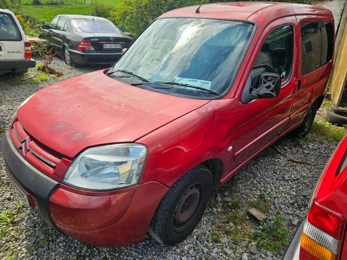 Citroen berlingo 1.6 hdi 5 seats - Image 1