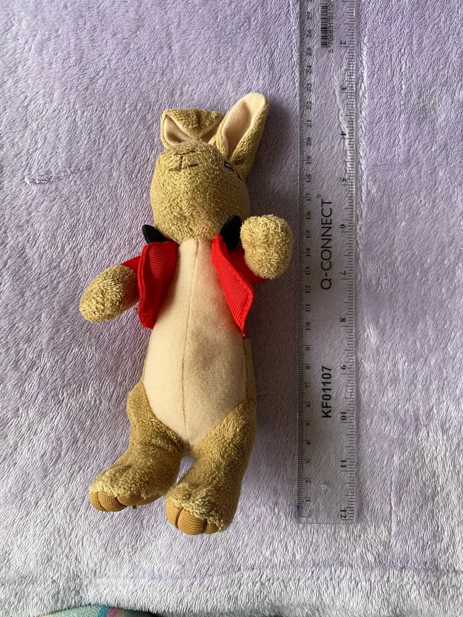 Peter Rabbit Flopsy Bunny Soft Toy - Image 4