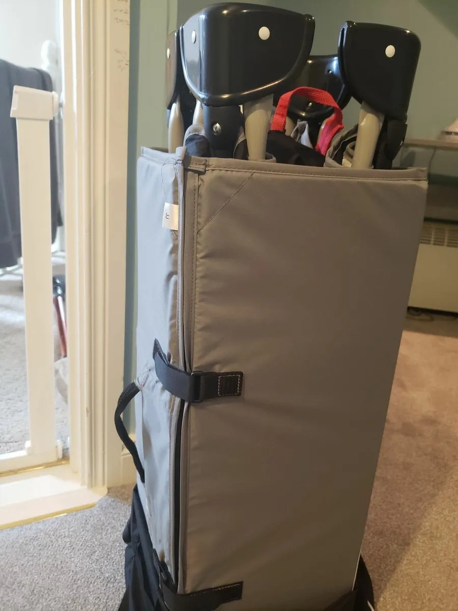 Graco travel cot with extra mattress - Image 4