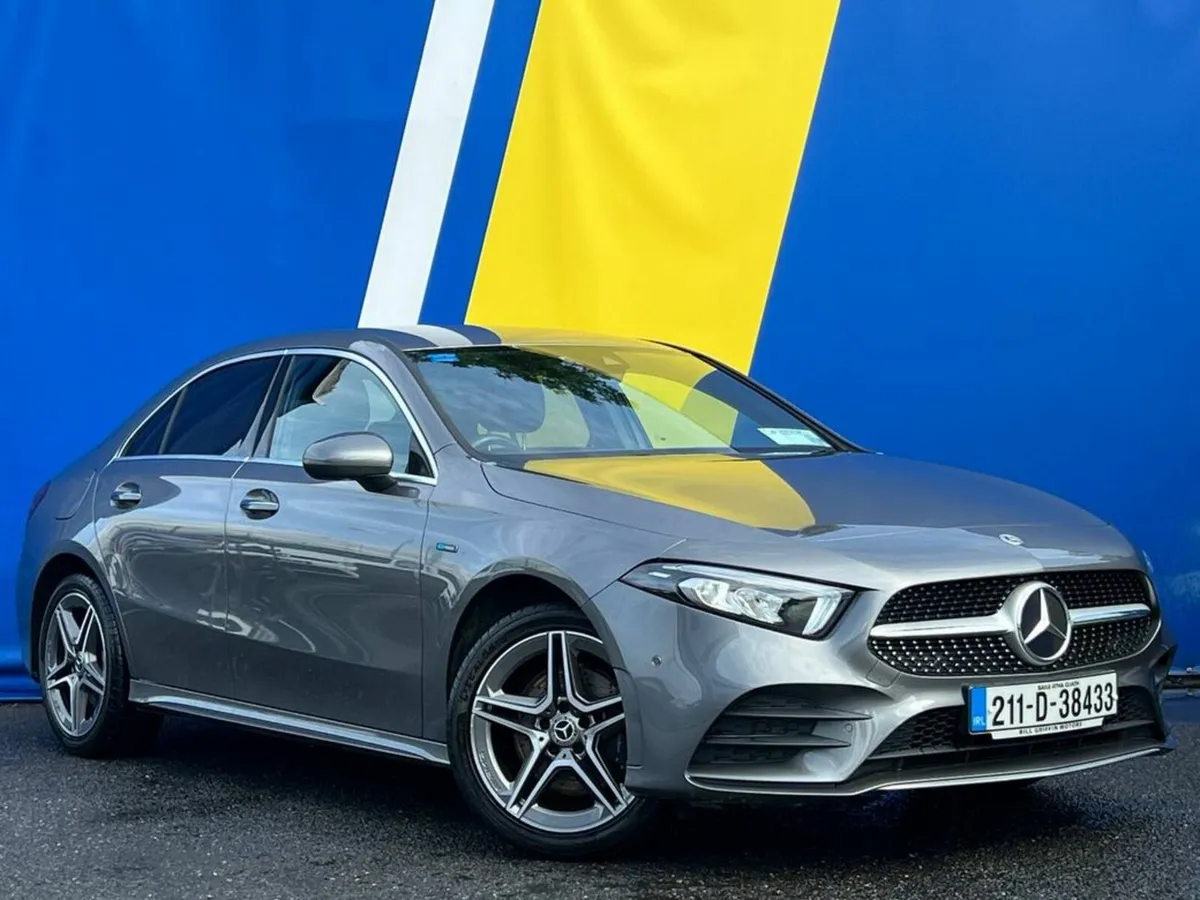 Mercedes-Benz A-Class A250e AMG-LINE PREMIUM 1.3 H - Image 1