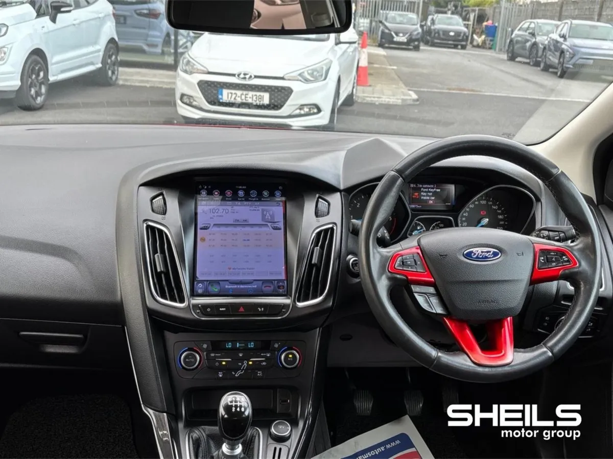 Ford Focus 1.5 Tdci 120PS Style Powershift - Image 3