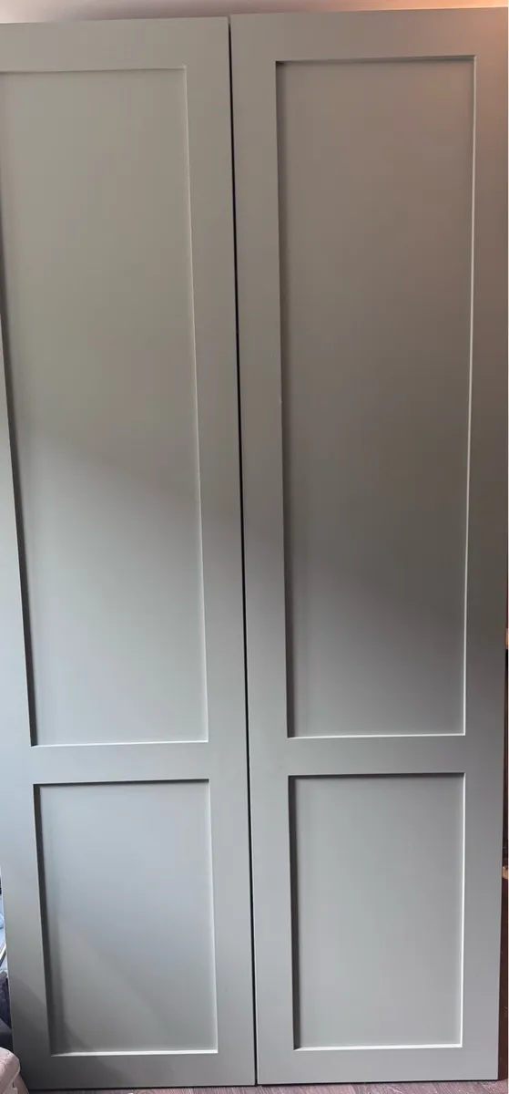High quality custom wardrobes sold separately/one - Image 1