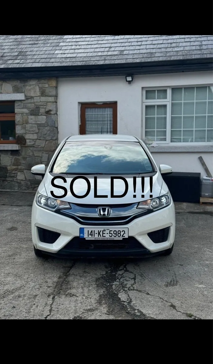 Honda Fit Hybrid Leather Seats 77000kms new NCT - Image 1