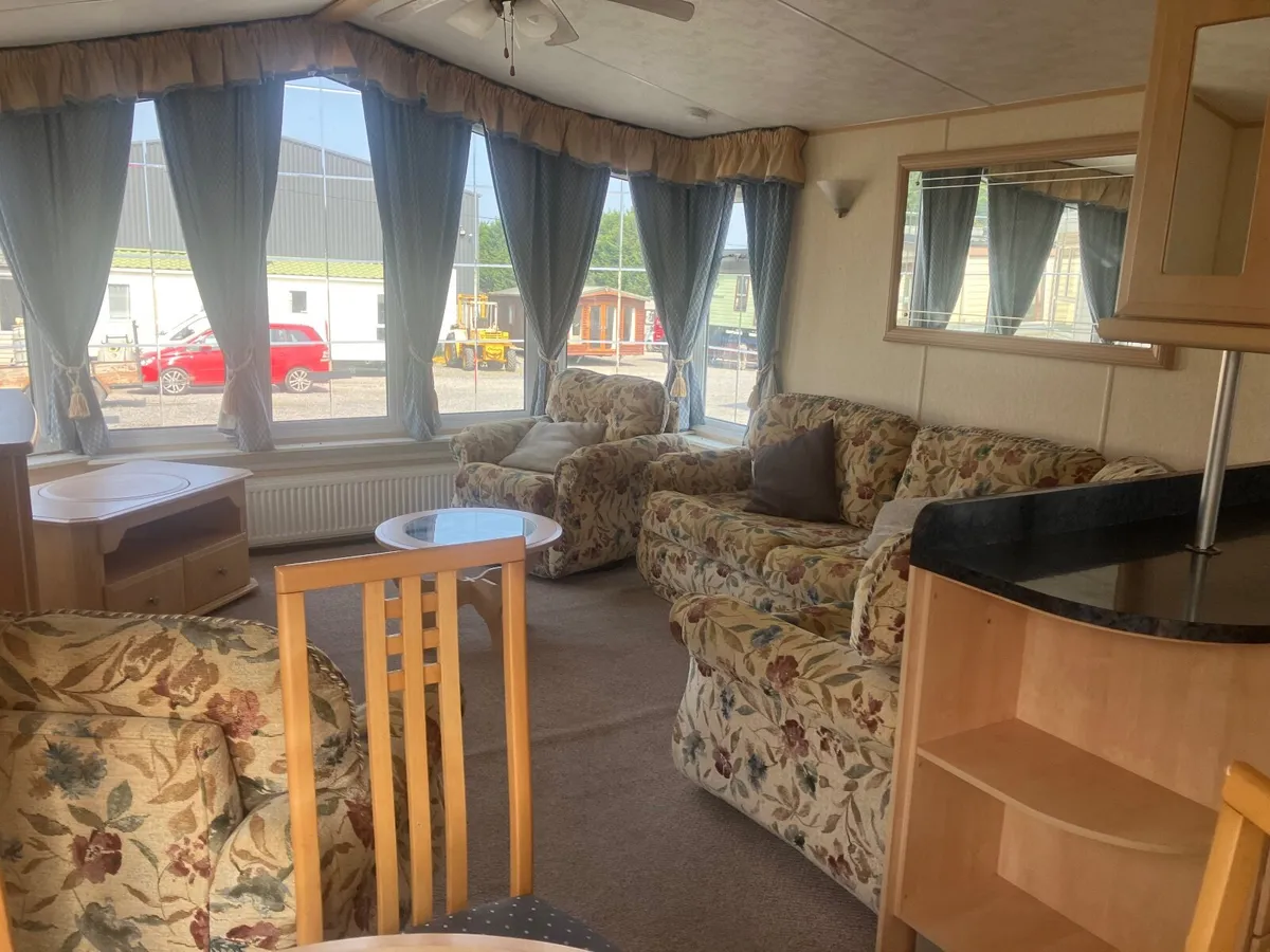 AFFORDABLE WINTER PACK 2 BED WILLERBY ASPEN - Image 2