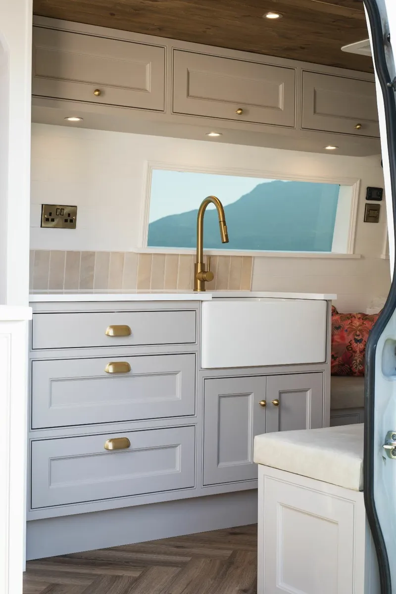Luxury Off Grid Campervan - 2018 Mercedes Sprinter - Image 4