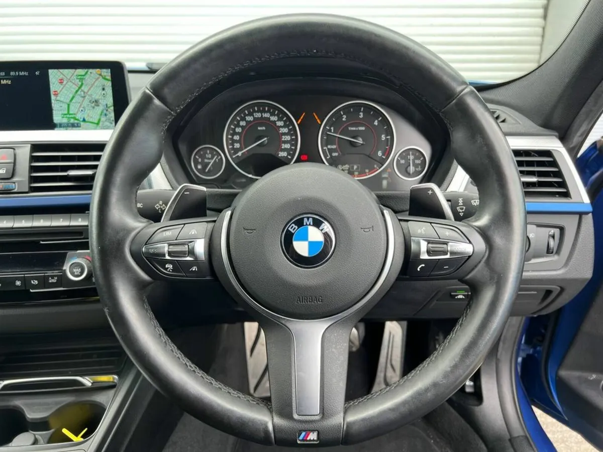 BMW 3-Series 320d M-SPORT COMPETITION TOURING // S - Image 4