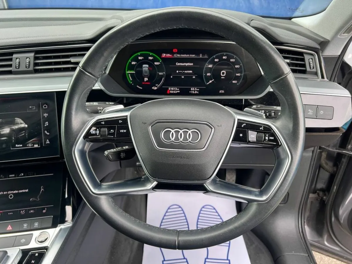 Audi e-tron 50 QUATTRO // NEW 22" RSQ8 ALLOYS // A - Image 4