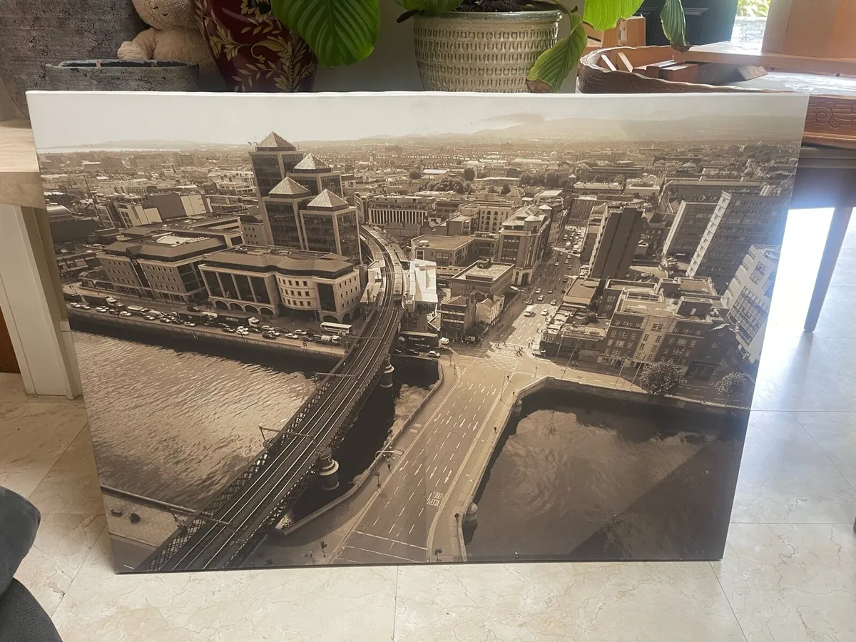 Fabulous Large Framed Painting Of Dublin - Deliver
