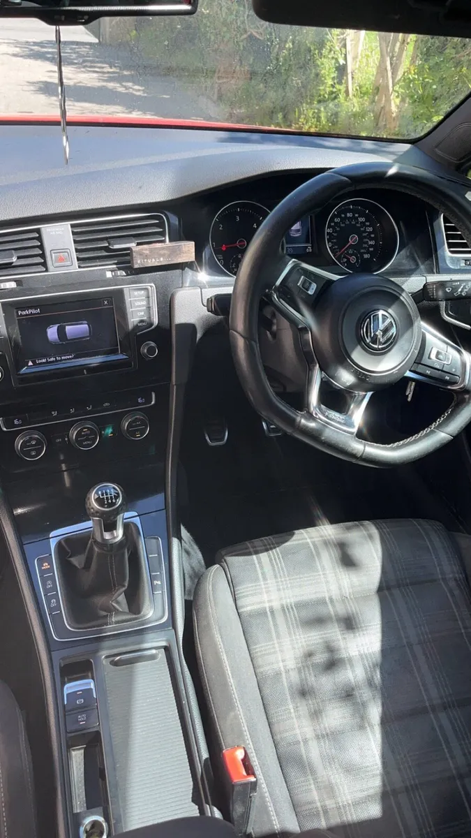 Volkswagen Golf GTD 2.0 - Image 4