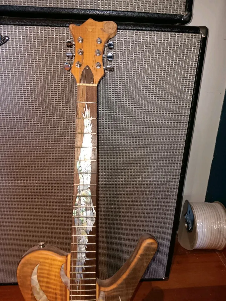 Electric Guitar - Image 2