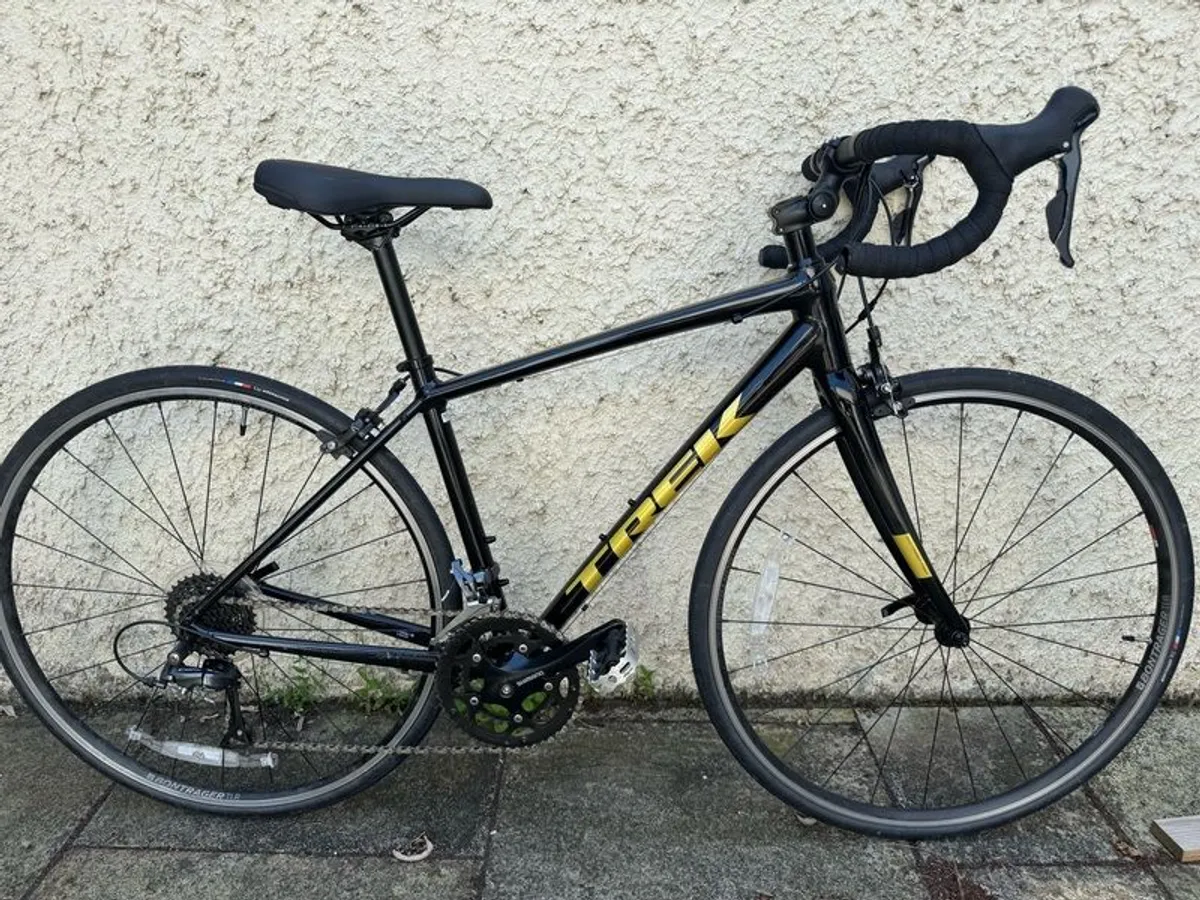 Trek Domane AL 2 Women's Road Bike - Image 1