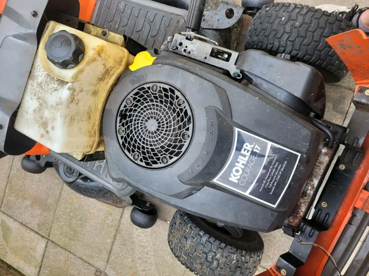 Husqvarna cth172 lawnmower - Image 3