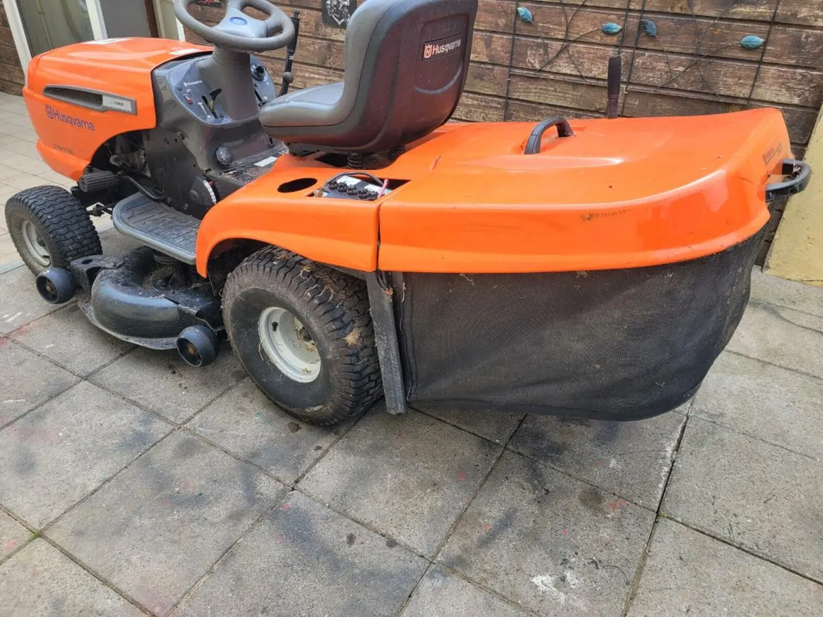 Husqvarna cth172 lawnmower - Image 4